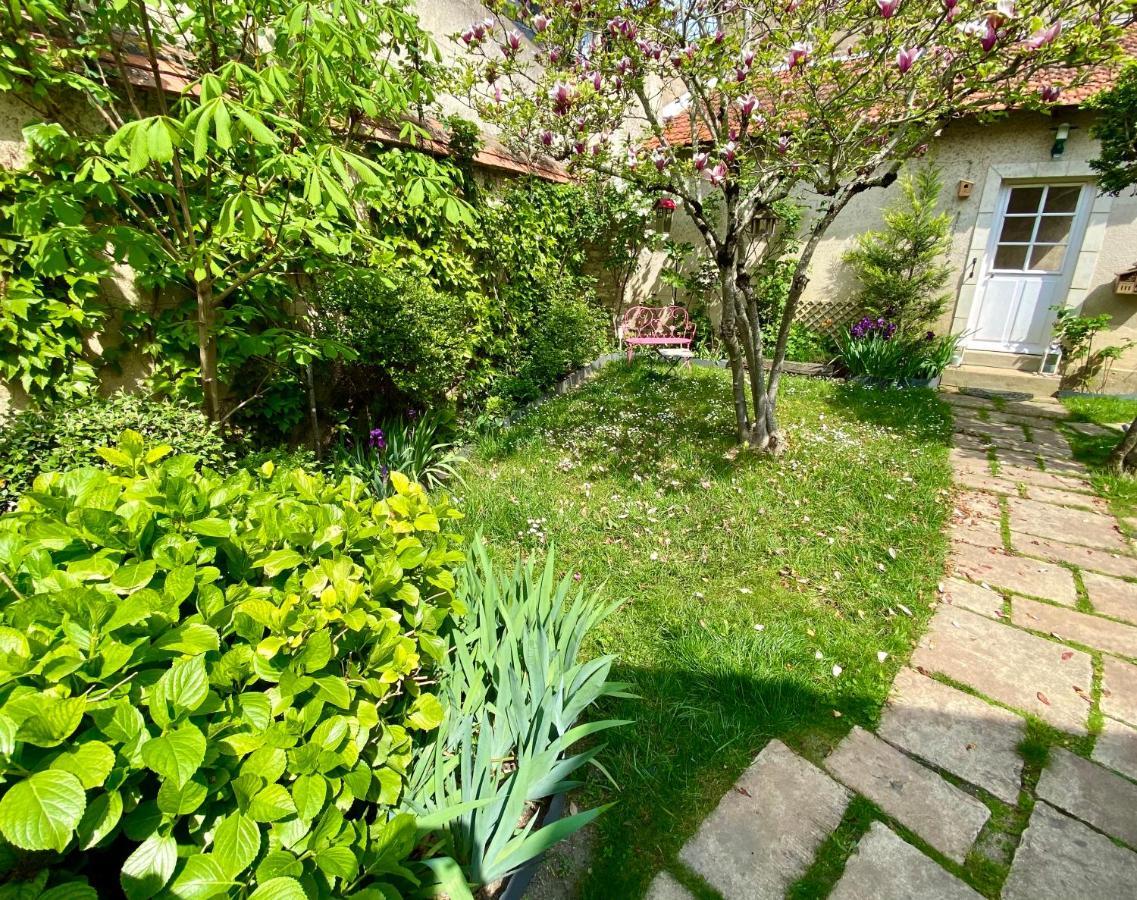 La Maison De Montaboulin Châteauroux Exterior foto
